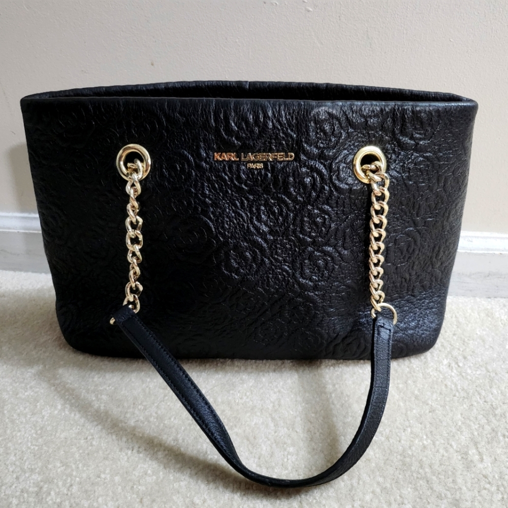 Karl Lagerfeld should bag